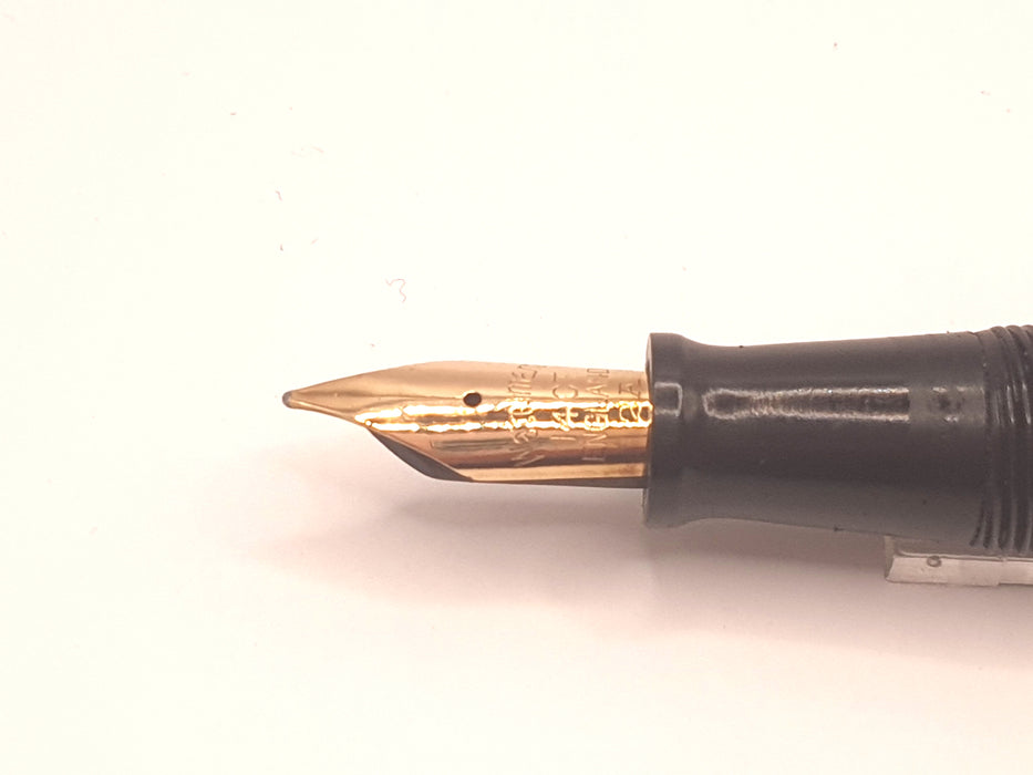 Vintage Waterman 0552 Gothic Gold Filled Overlay Fountain Pen (14ct M Nib)