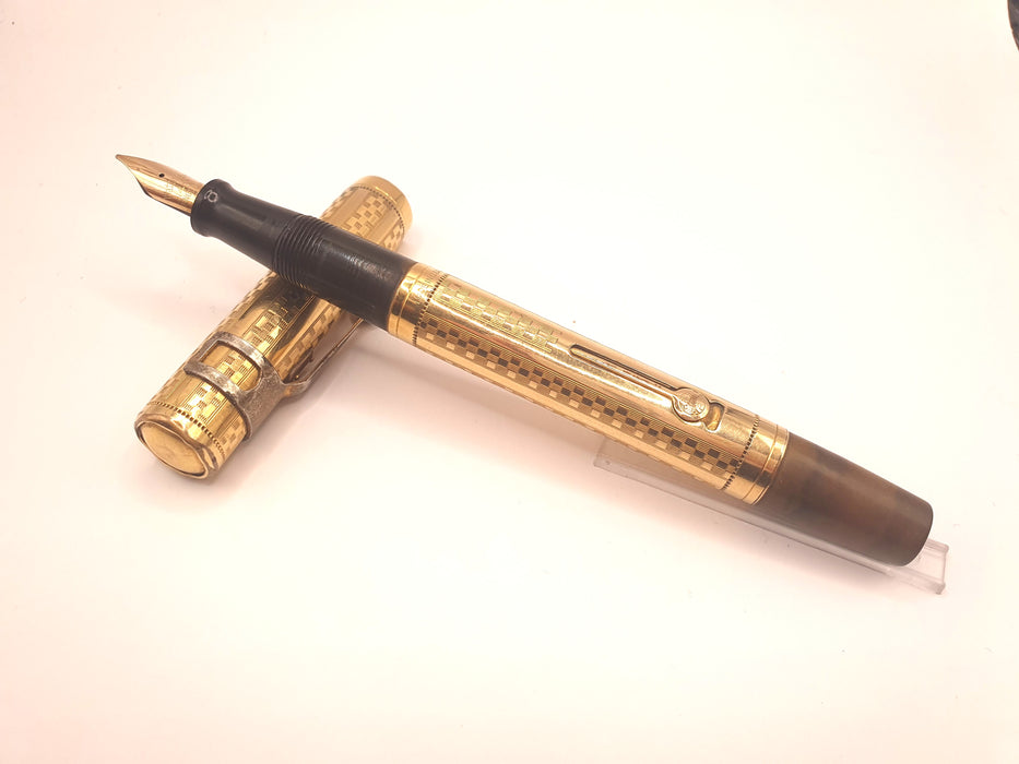 Vintage Waterman 0552 Gothic Gold Filled Overlay Fountain Pen (14ct M Nib)
