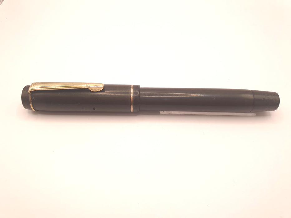 Vintage Mentmore Diploma Brown with Gold Trim Fountain Pen (14ct EF Semi-Flex Nib)