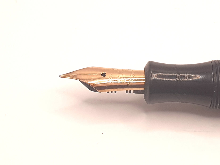 Vintage Mentmore Diploma Brown with Gold Trim Fountain Pen (14ct EF Semi-Flex Nib)