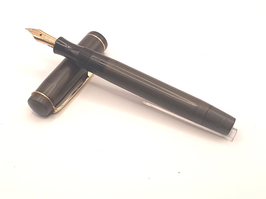 Vintage Mentmore Diploma Brown with Gold Trim Fountain Pen (14ct EF Semi-Flex Nib)