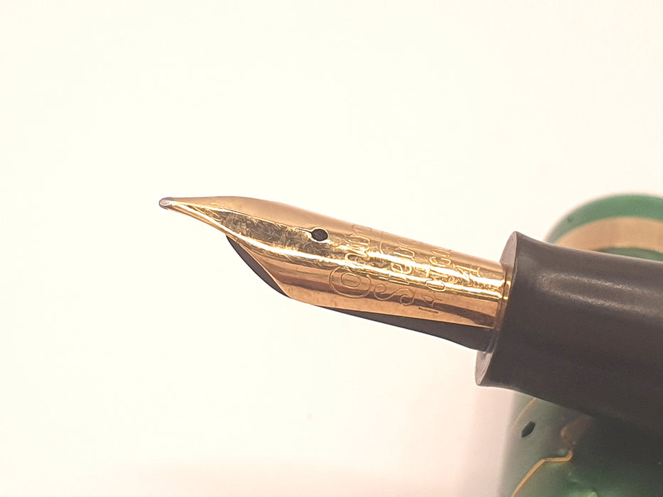 Vintage Conway Stewart 84 Green Marble with Gold Trim Fountain Pen (14k M Flex Nib)