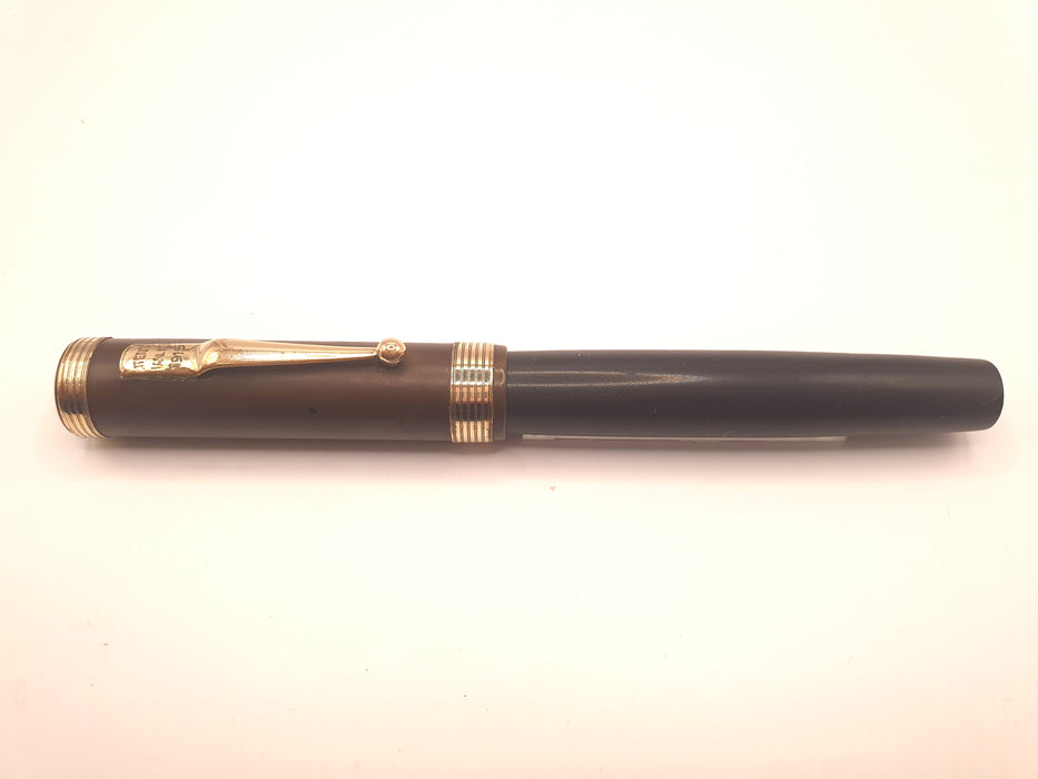 Vintage Swan Eternal Black with Brown Cap and Gold Trim (14ct 1.1mm italic Nib)