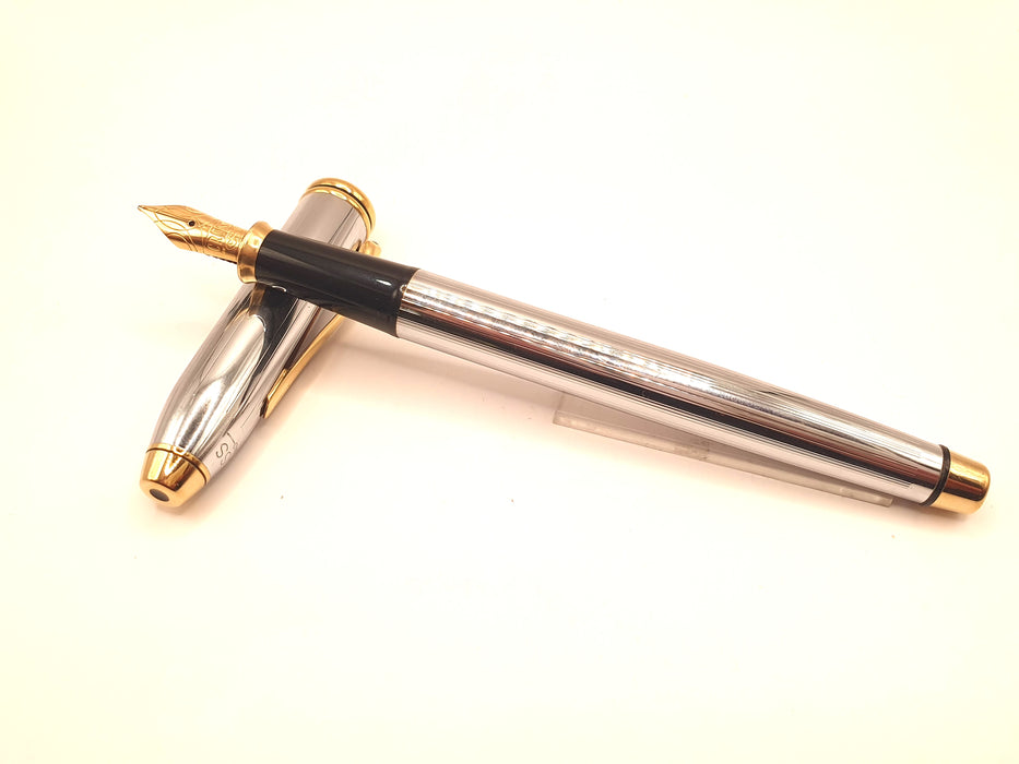 Vintage: Cross Townsend Lustrous Chrome with Gild Trim Fountain Pen (Medium Nib)