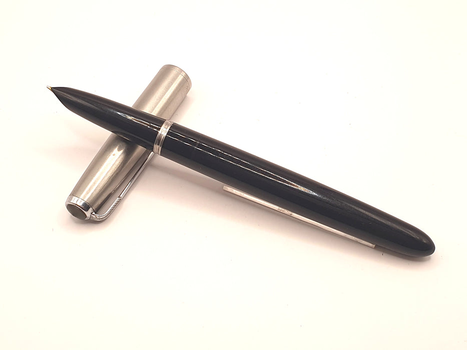 Vintage Parker 51 Mk II Aerometric Black with Chrome Trim and Cap Fountain Pen (14ct M Nib)