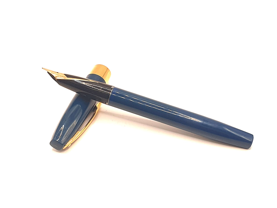 Vintage Sheaffer 2557 Triumph Imperial Blue with Gold Trim Fountain Pen (GP MI Nib)