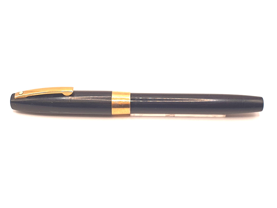 Vintage Sheaffer Imperial Triumph 550 Black with Gold Trim Fountain Pen (14ct M Nib)