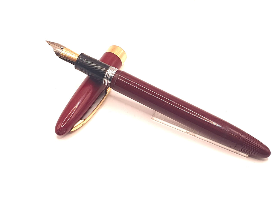 Vintage Sheaffer Snorkel Saratoga Burgundy with Gold Trim Fountain Pen (14ct EF Nib)
