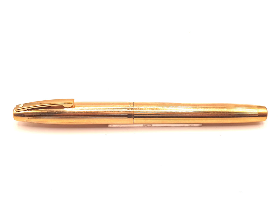 Vintage Sheaffer 777 Triumph Striated Gold Fountain Pen (14ct M Nib)