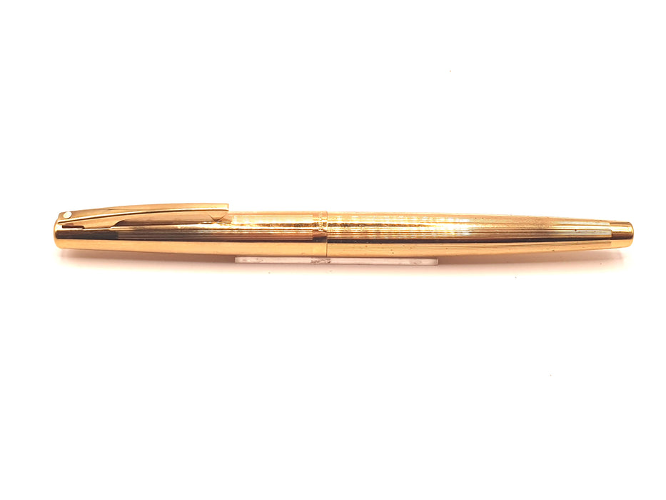 Vintage Sheaffer Stylist II Striated Gold with Gold Trim Fountain Pen (14ct EF Nib)