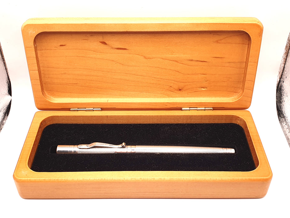 Vintage Yard-O-Led Standard Barley Fountain Pen (18ct M Nib) with Original Wooden Box