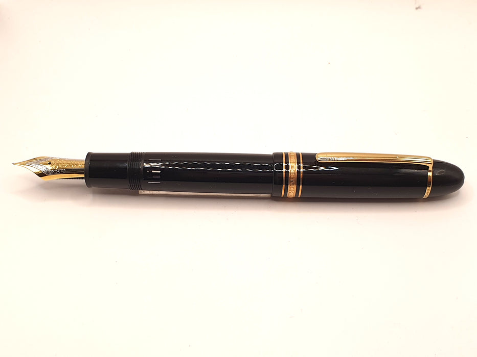Vintage Montblanc 149 Black with Gold Trim (18ct EF Nib)
