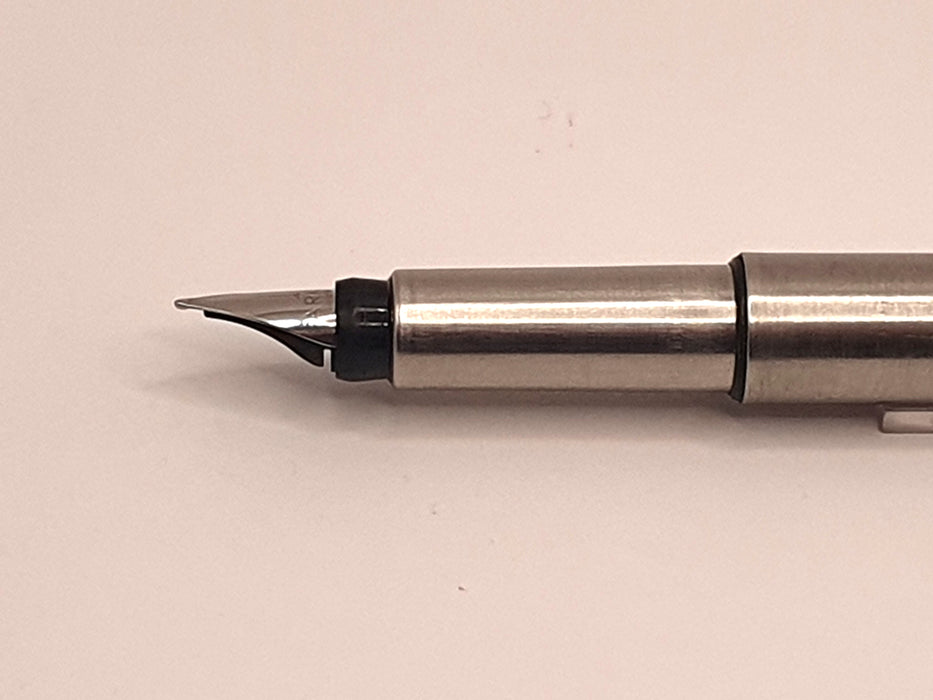 Vintage Parker Vector Fountain Pen