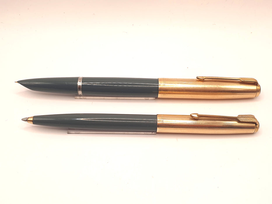 Vintage Parker 51 Mk II Aerometric Grey with 1/10 12ct Striated Rolled Gold Cap and Gold Trim Fountain Pen (14ct EF/F Nib) & Ballpoint Pen Set