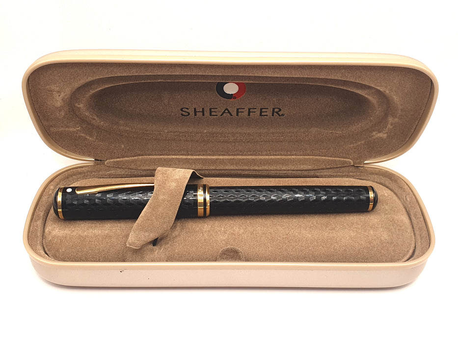 Vintage Sheaffer Connoisseur Black Herringbone with Gold Trim Fountain Pen (18k Fine Nib)