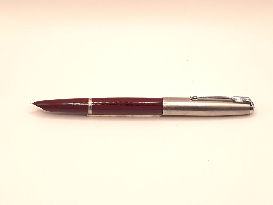 Vintage Parker 51 Mk II Burgundy with Lustraloy Cap and Chrome Trim Fountain Pen (14ct M Nib)