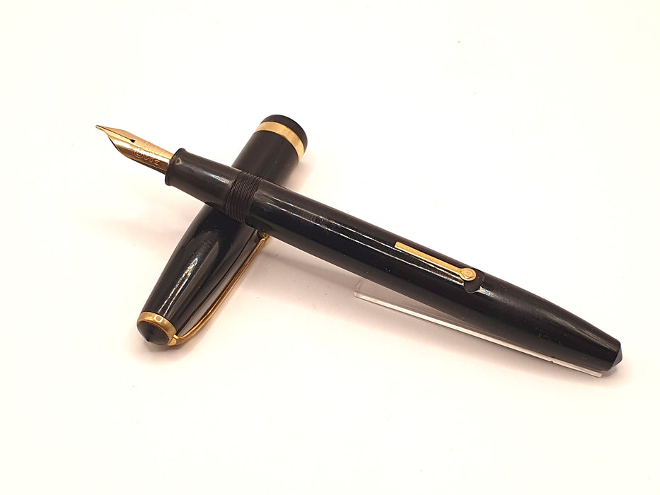 Vintage Conway Stewart 85L Black with Gold Trim Fountain Pen (14ct EF Nib)