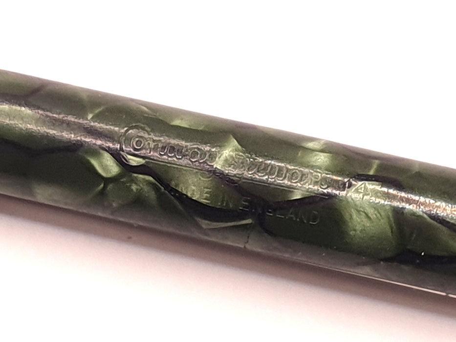 Vintage Conway Stewart 14 Green Marble with Gold Trim Fountain Pen (14ct F Nib)