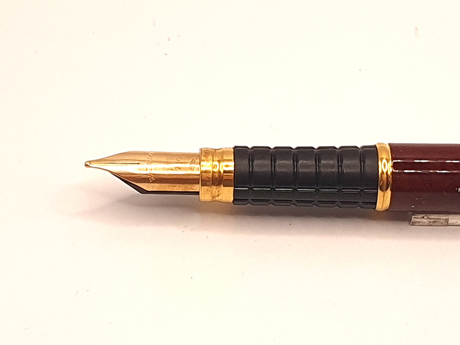 Vintage Waterman Exclusive Laque Rouge with Gold Trim Fountain Pen (18ct M Nib)