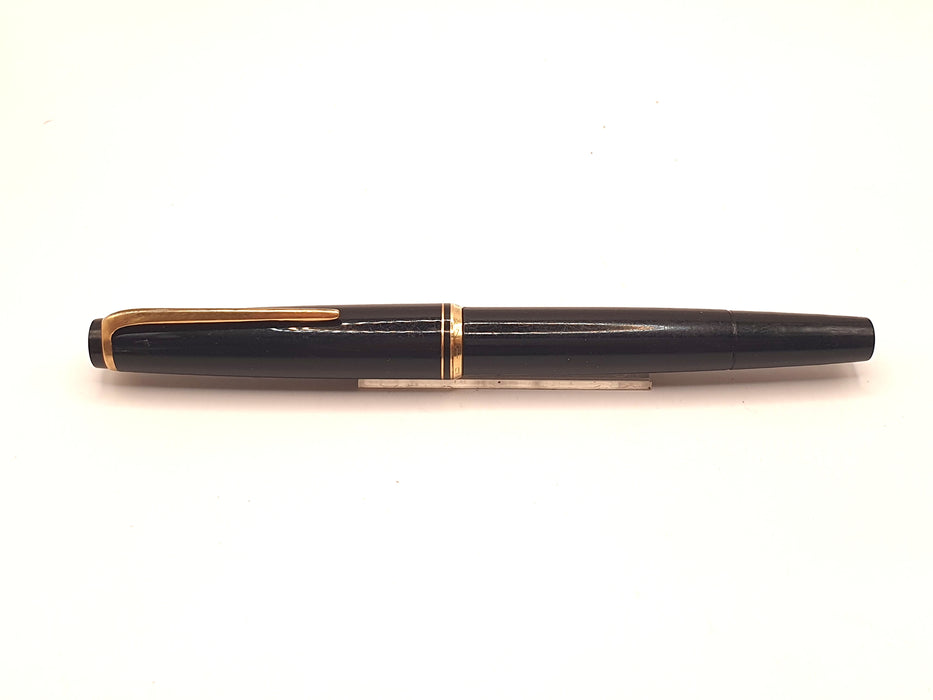 Vintage Montblanc No. 22 Black with Ink Window and Gold Trim Fountain Pen (14ct M Nib)