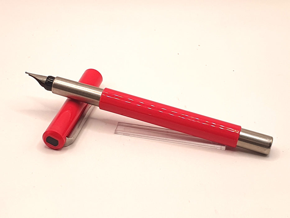 Vintage Parker Vector Pink with Chrome Trim Fountain Pen (M Nib) with Original Pink Case