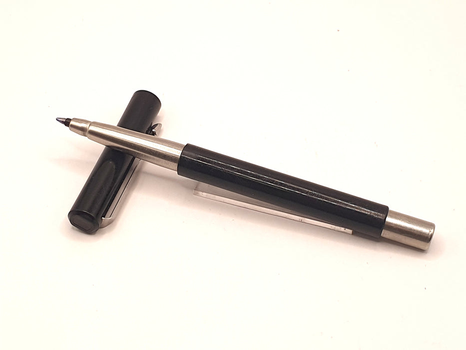 Vintage Parker Vector Black with Chrome Trim Rollerball Pen