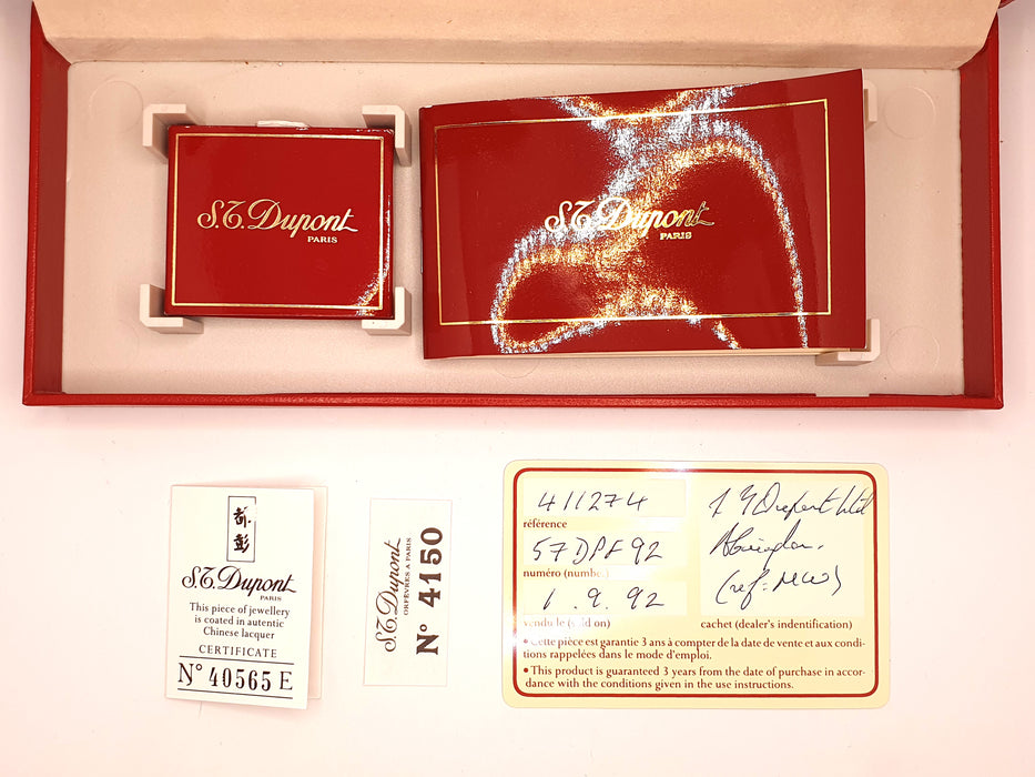Vintage ST Dupont Les Montparnasse Laque De Chine Black with Gold Trim Fountain Pen (18k Medium Nib)