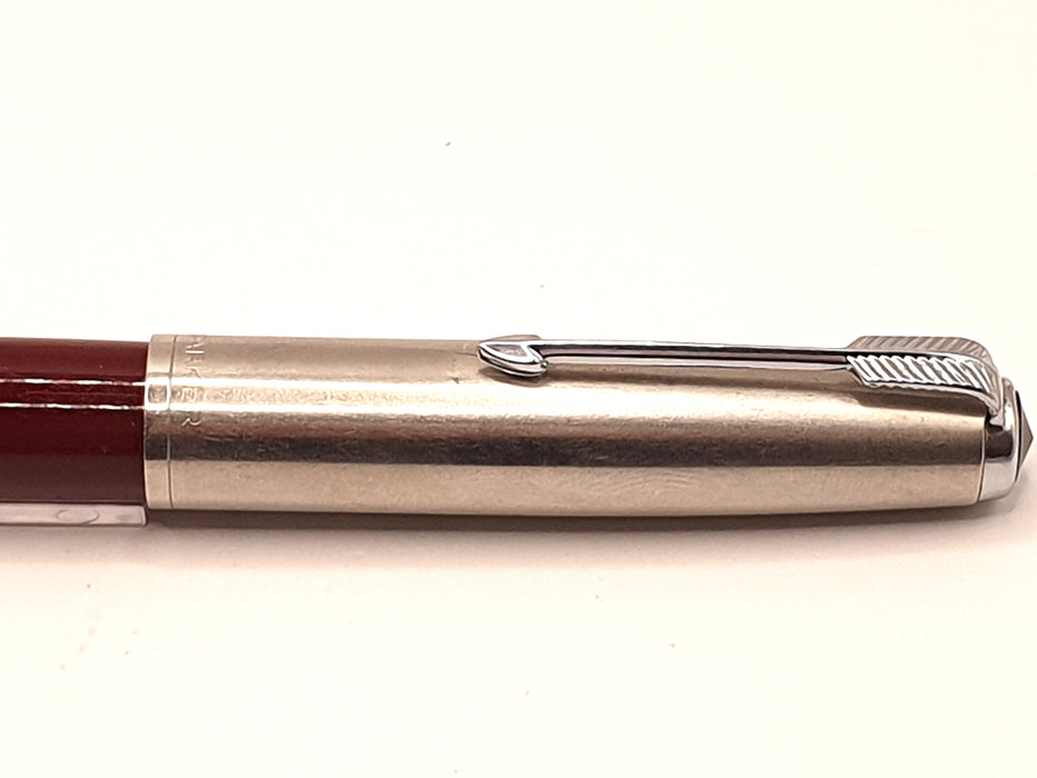 Vintage Parker 51 Mk II-B Burgundy with Lustraloy Cap and Chrome Trim Fountain Pen (14ct EF Nib)