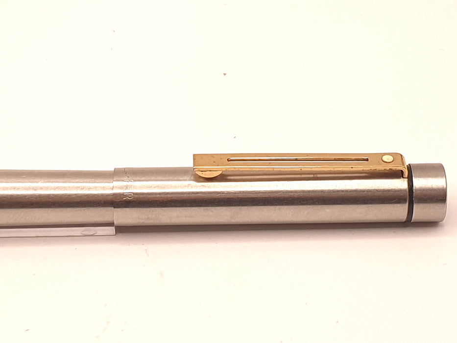 Vintage Sheaffer Targa 1001xg Brushed Stainless Steel with Gold Trim Fountain Pen (14ct B Nib)