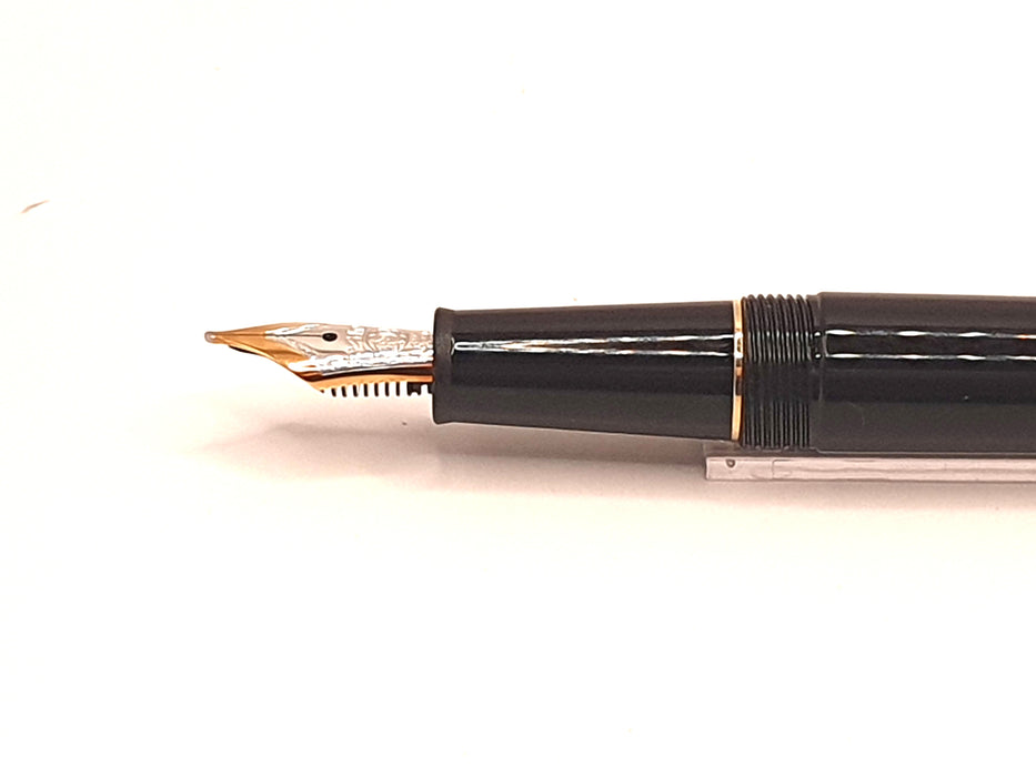 Vintage Montblanc Classique 145 Black with Gold Trim Fountain Pen (14ct M Nib)