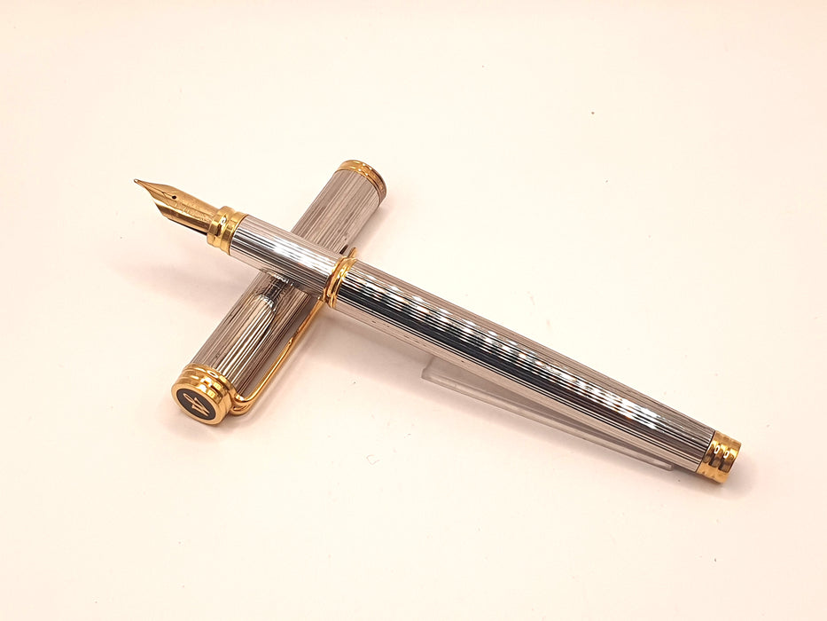 Vintage Waterman Gentleman Fluted Sterling Silver with Gold Trim Fountain Pen (18ct M Nib)