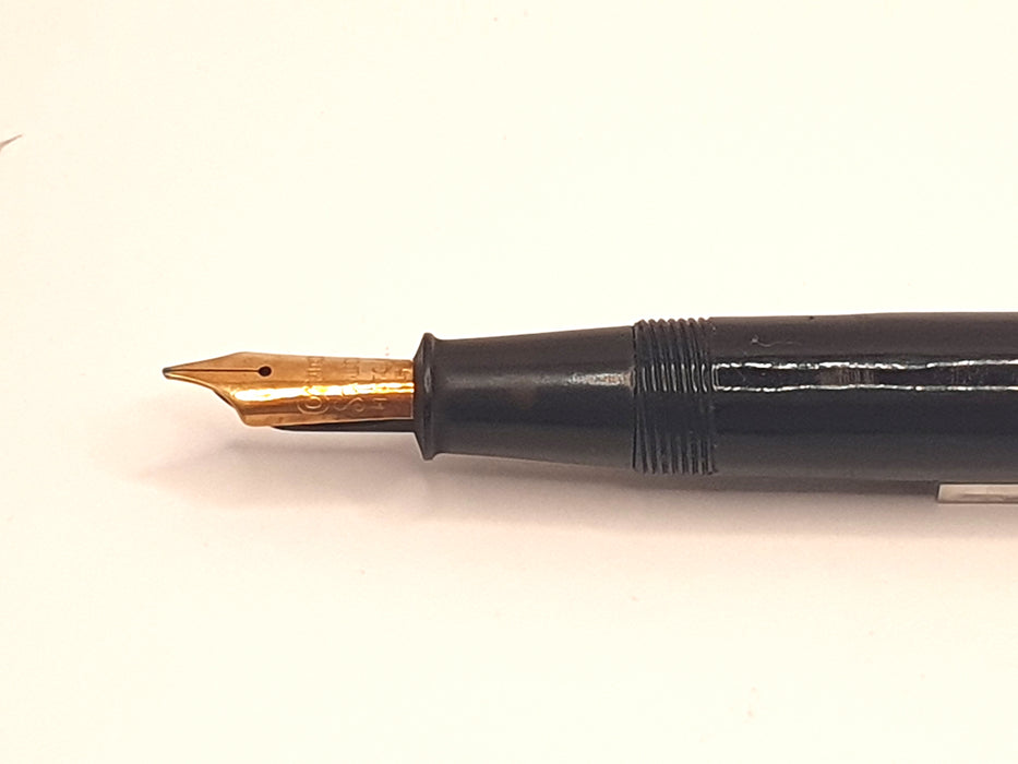 Vintage Conway Stewart No. 286 Black with Gold Trim Fountain Pen (14ct MO Nib)