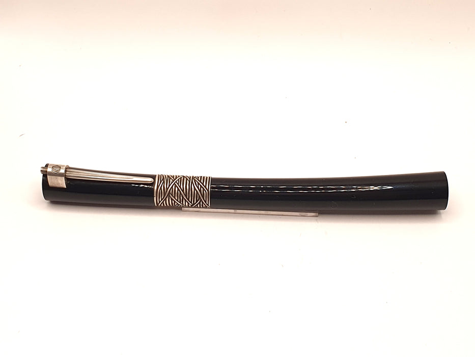 Vintage Waterman Sérénité Black with Sterling Silver Trim Fountain Pen (18ct M Nib)