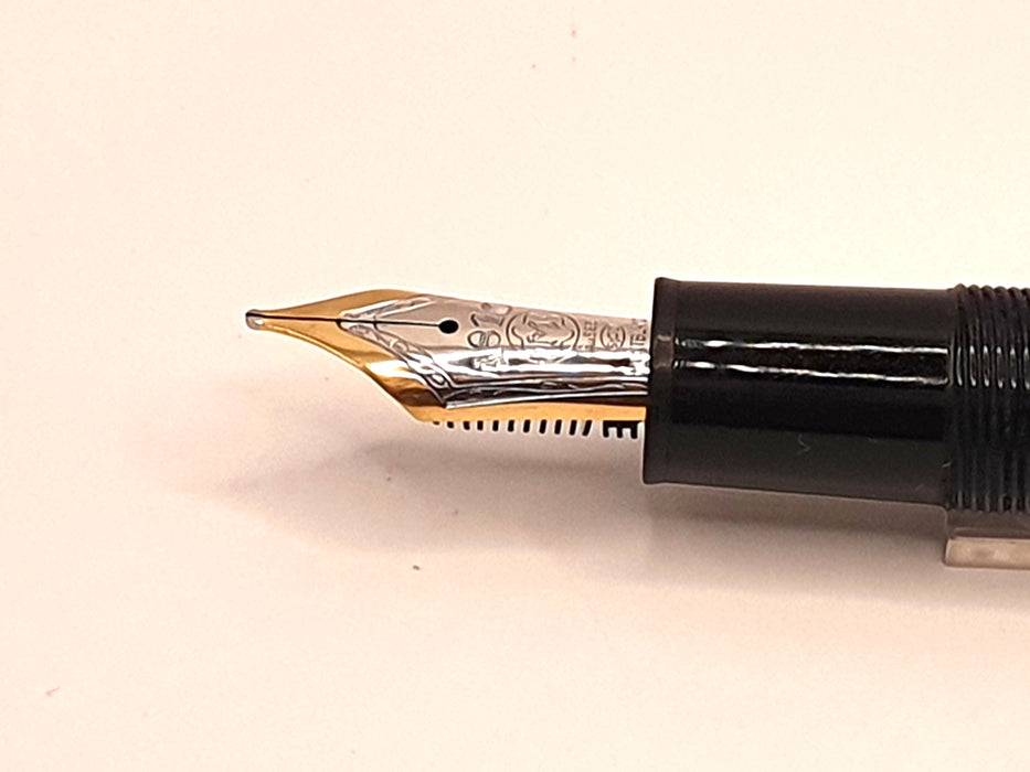 Vintage Montblanc 146 LeGrand Black with Yellow Gold Trim Fountain Pen (14ct F Nib)