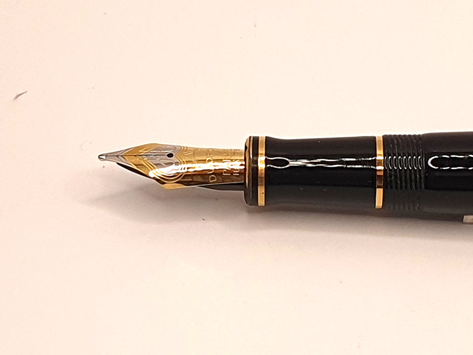 Parker Centennial Mk I Black with 23ct Gold-Plated Trim Fountain Pen (18ct M Ace Nib)