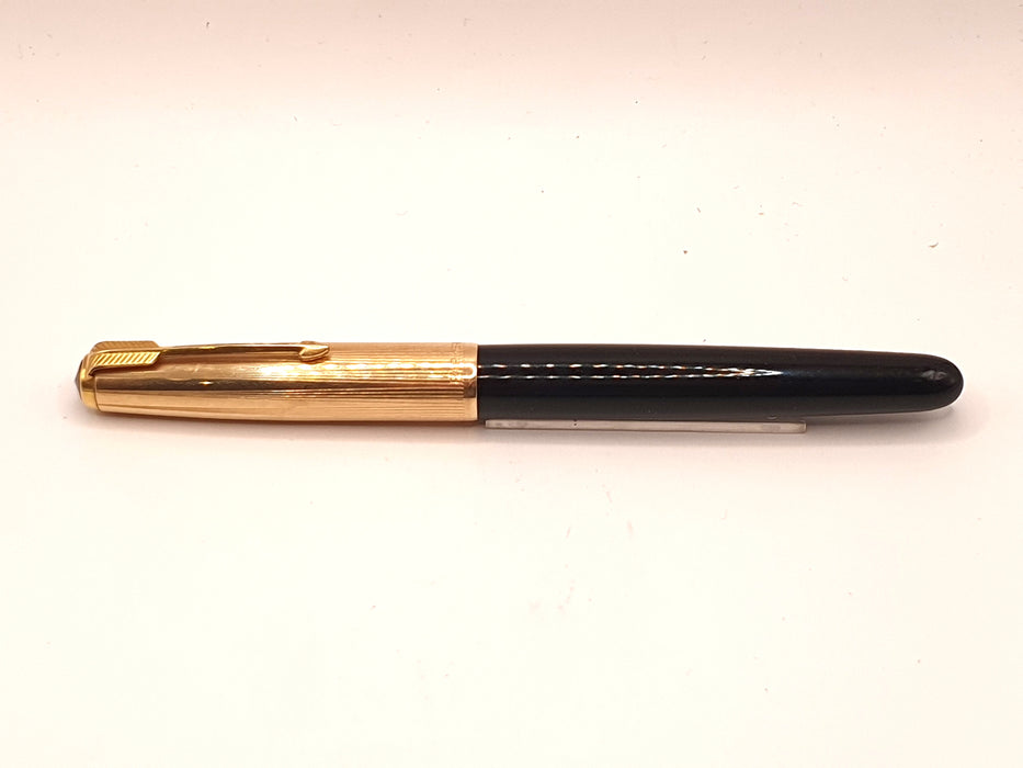 Vintage Parker 51 Mk II Black with Striated Gold Cap and Trim Fountain Pen (14ct M Nib)