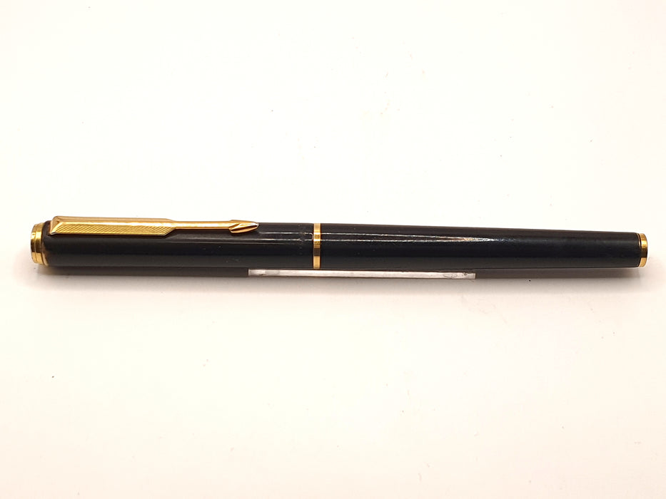 Vintage Parker 95 Black with Gold Trim Fountain Pen (GP EF Nib)