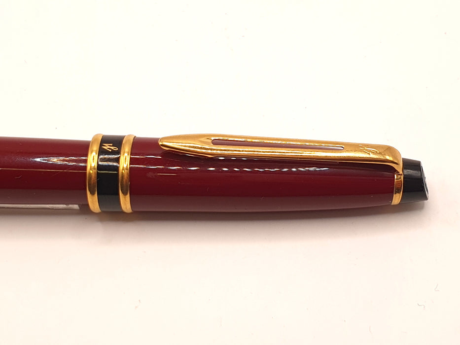 Vintage Waterman Expert Mk I Burgundy and Black with Gold Trim Fountain Pen (M Nib)