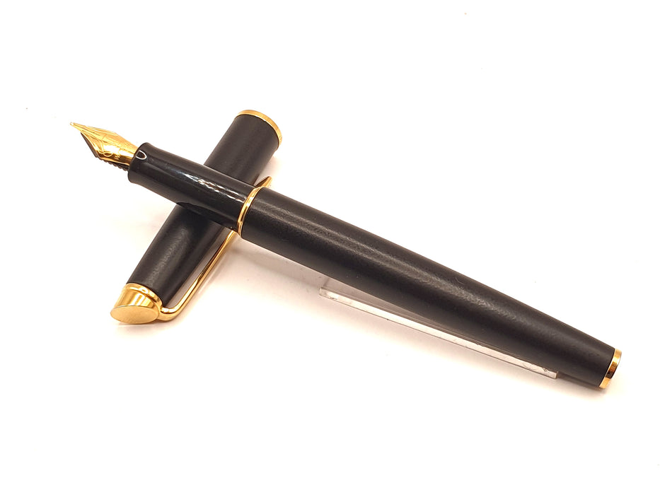 Vintage Waterman Hemisphere Mk I Matte Black with Gold Trim Fountain Pen (GP F Nib)
