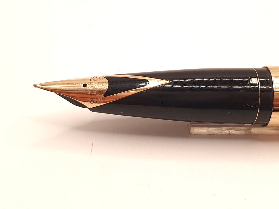 Vintage Sheaffer Imperial 727 Gold-Plated Lined Pattern Fountain Pen (14ct F Nib)
