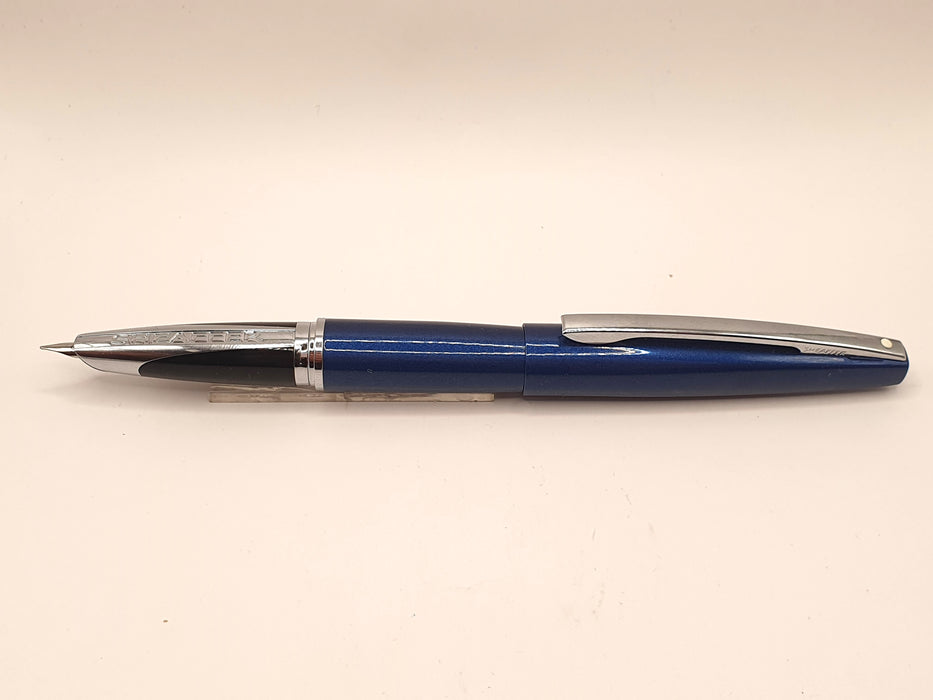 Vintage Sheaffer Taranis Diamond Dust Blue with Chrome Trim Fountain Pen (F Nib)