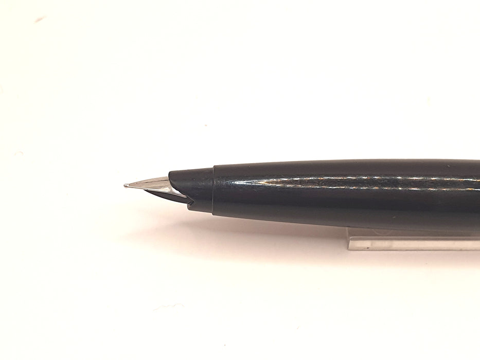 Vintage Parker 45 Flighter Stainless Steel with Chrome Trim Fountain Pen (F Nib)
