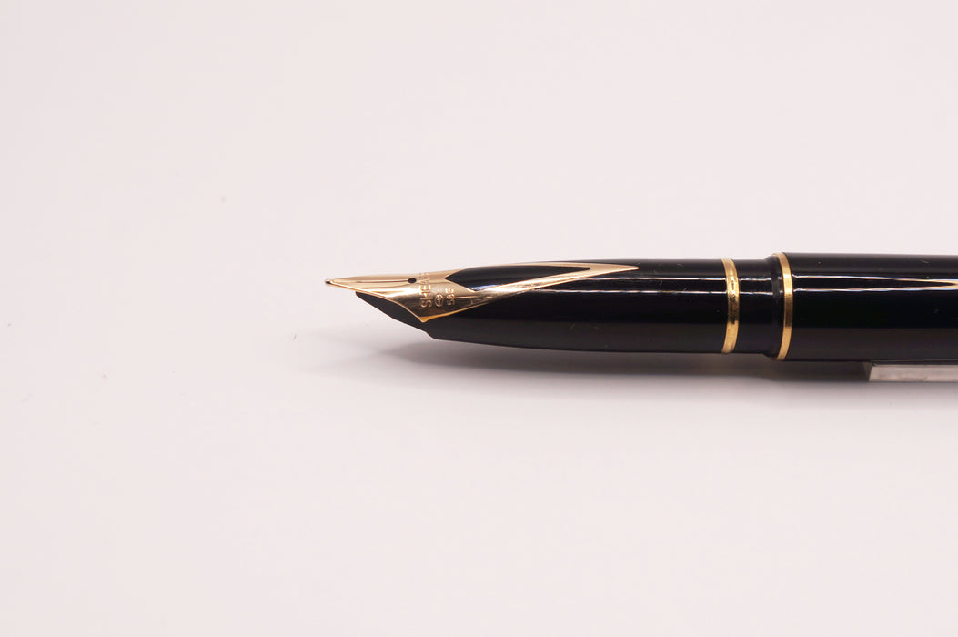 Vintage Sheaffer Standard 1022 Laque Black (Noir) with Gold Trim Fountain Pen (14ct M Nib) & Ballpoint Pen