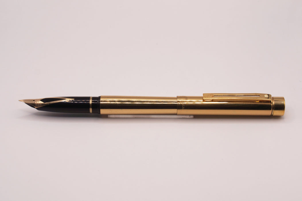 Vintage Sheaffer Targa Standard 1020 Imperial Brass with Gold Trim Fountain Pen (14ct M Nib)