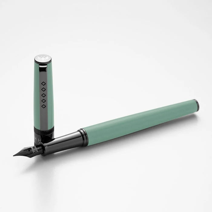 Tom Hessin Rebel Fountain Pen Cambridge Blue