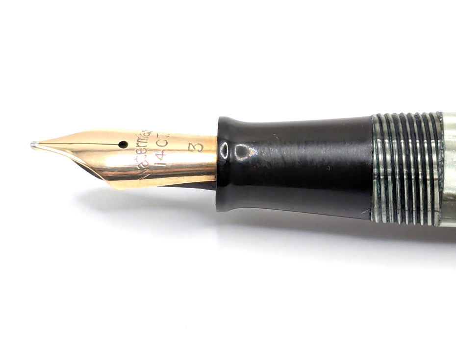 Vintage Waterman's 513 Striated Green Marble with Gold Trim Fountain Pen (14ct M Nib)